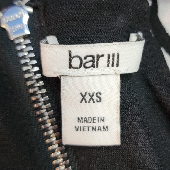 BAR III Stretch Slitted Zip-Back Zebra Print Spaghetti Strap V-Neck Tank Top XXS - Picture 9 of 12